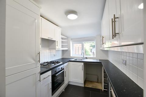 2 bedroom terraced house to rent, Orchard Street, Maidstone