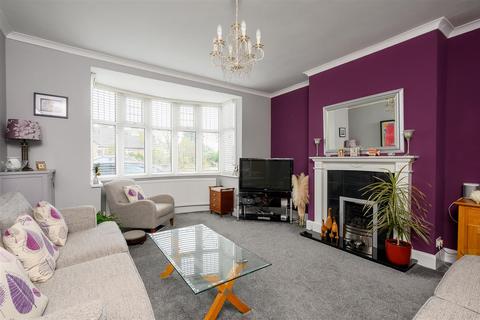 4 bedroom semi-detached house for sale, Middlethorpe Grove, York, YO24 1JW