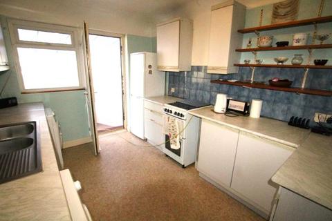 2 bedroom detached bungalow for sale, Compton Place, Watford WD19