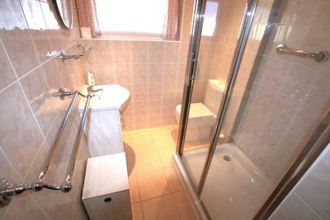 2 bedroom detached bungalow for sale, Compton Place, Watford WD19