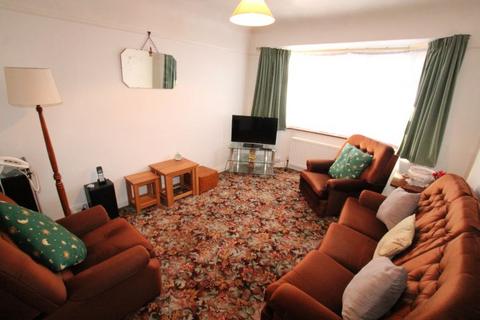 2 bedroom detached bungalow for sale, Compton Place, Watford WD19