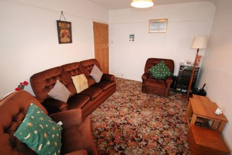 2 bedroom detached bungalow for sale, Compton Place, Watford WD19