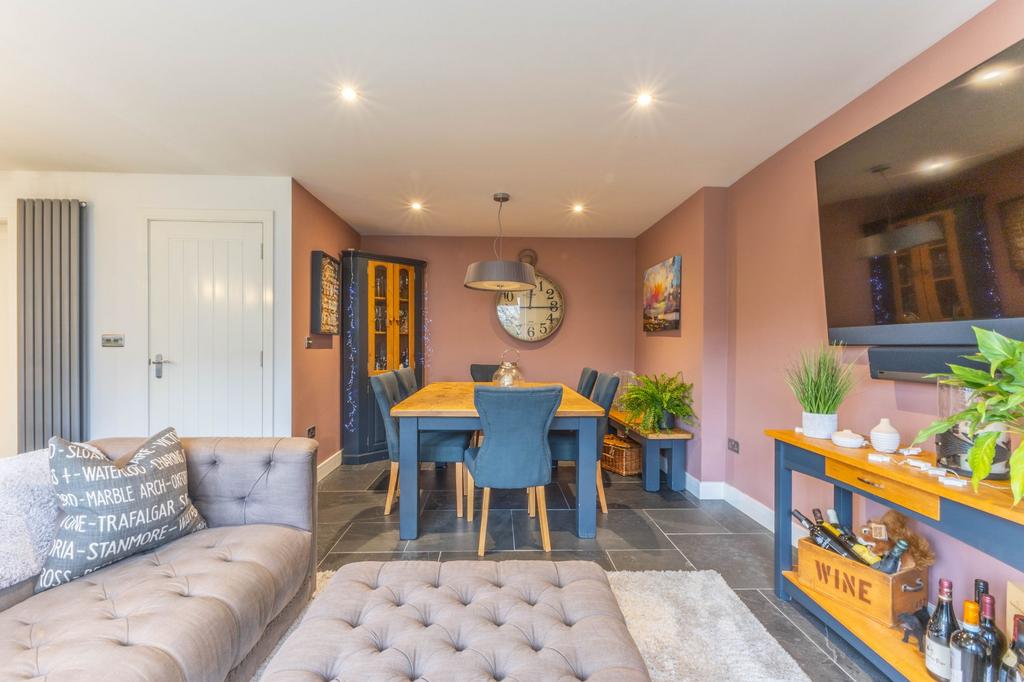 Kitchen / living area