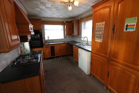 2 bedroom semi-detached bungalow for sale, Ripley Road, Luton LU4