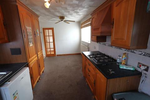 2 bedroom semi-detached bungalow for sale, Ripley Road, Luton LU4
