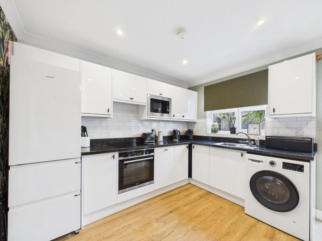 Kitchen/Dining Area