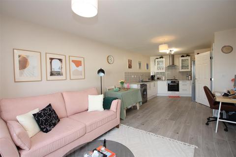 1 bedroom flat for sale, Westgate Road, Dartford