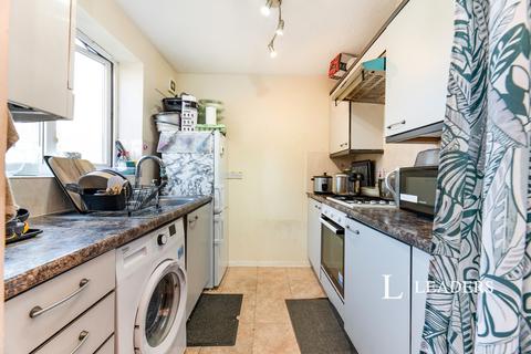 2 bedroom flat to rent, Jemmett Close, Kingston upon Thames, KT2