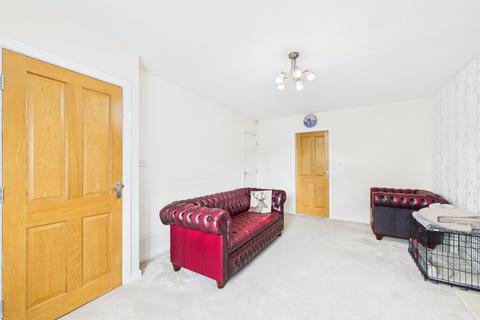3 bedroom semi-detached house to rent, St. Margarets Close, Preston PR2