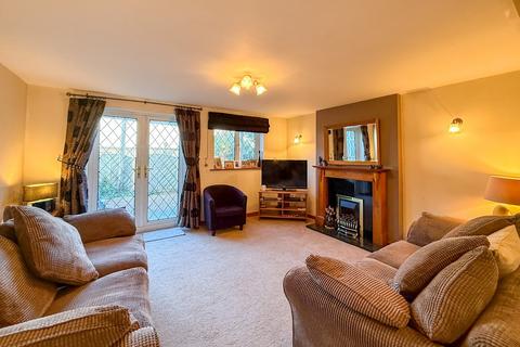 3 bedroom terraced house for sale, Damfield Mews, Huddersfield HD4