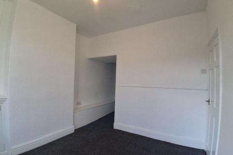 2 bedroom terraced house to rent, Burnley  BB12