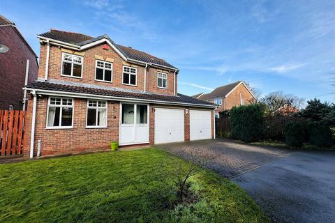 4 bedroom detached house for sale, Whitehouse Avenue, Eggborough, Goole