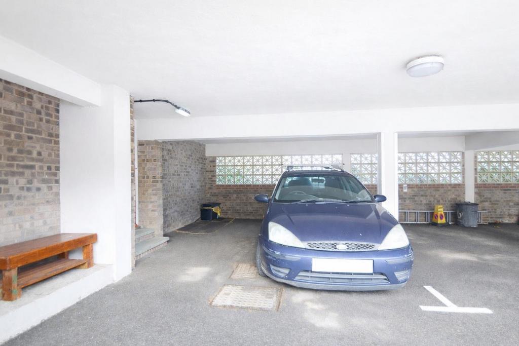Parking.jpg