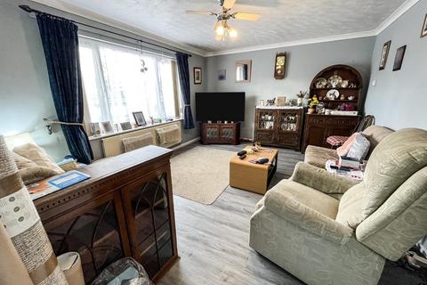 2 bedroom detached bungalow for sale, Millfield, Thetford IP25