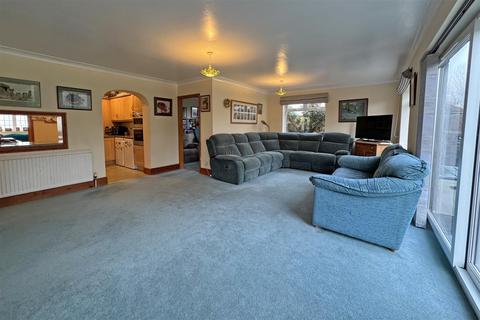 4 bedroom detached house for sale, Farncombe   * No Onward Chain*