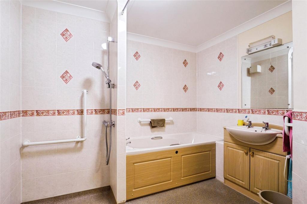 Bath/Wet Room