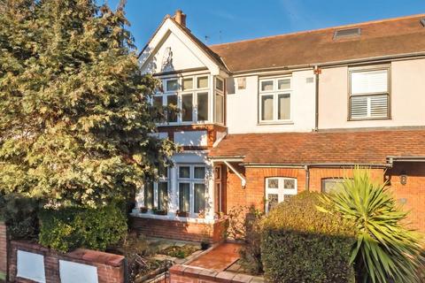Rosebery Gardens, London W13