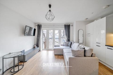 1 bedroom flat for sale, Riverwood Court, Stafford Avenue, Hornchurch, RM11