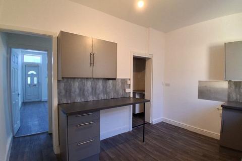 3 bedroom terraced house to rent, Brush Street, Burnley BB11