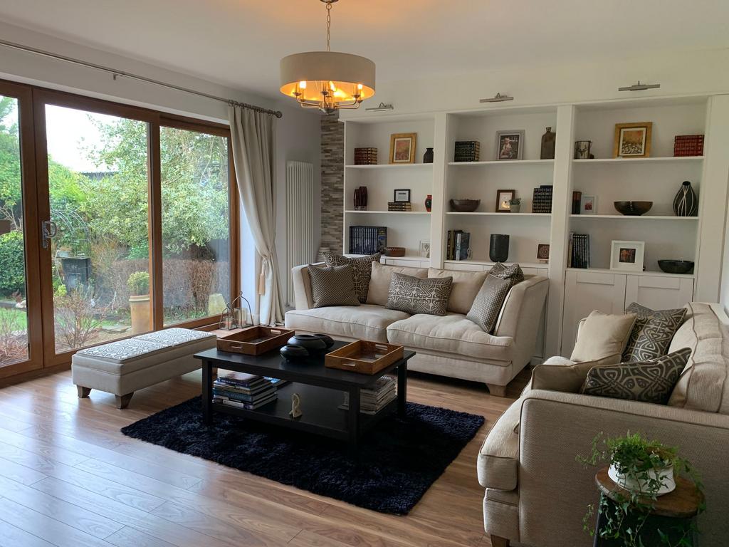 Formal Lounge