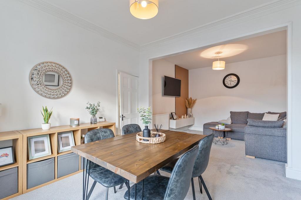 Living Room/Dining Room
