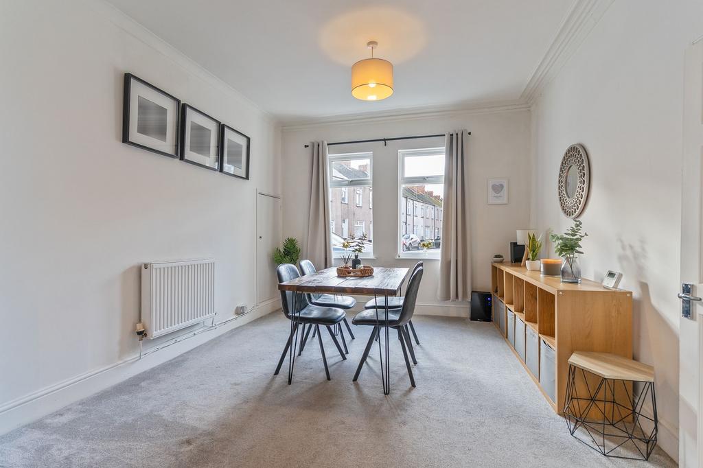 Living Room/Dining Room