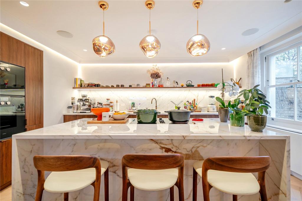 Breakfast Bar
