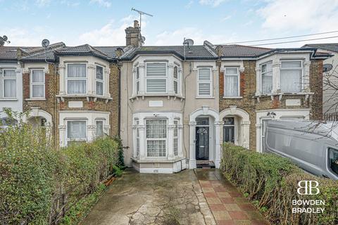 2 bedroom maisonette for sale, Empress Avenue, Ilford, IG1