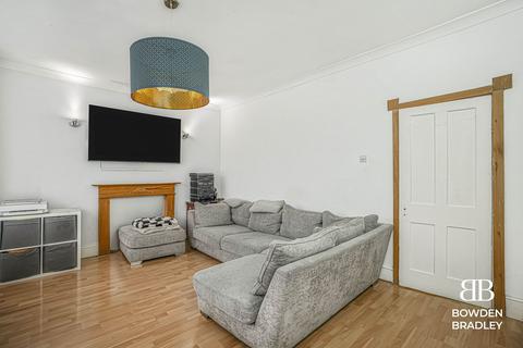 2 bedroom maisonette for sale, Empress Avenue, Ilford, IG1