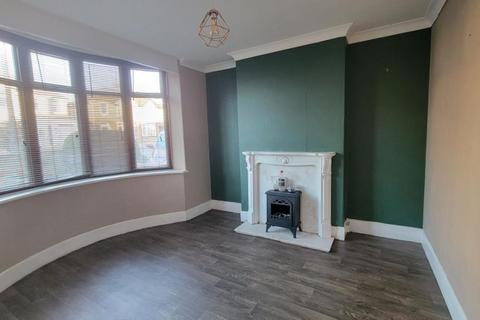 3 bedroom semi-detached house to rent, Bradley Road,  Swindon,  SN2