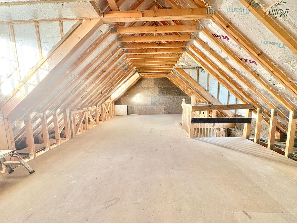 Bedroom 4/5