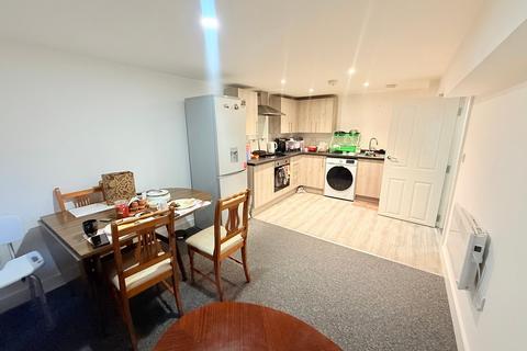 1 bedroom apartment to rent, Newton Road, Yeovil, BA20
