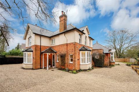 4 bedroom detached house for sale, Lutterworth Road, Leicestershire LE17