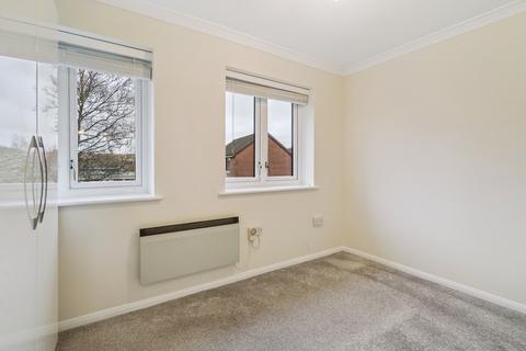 2 bedroom flat for sale, King George V Road, Amersham