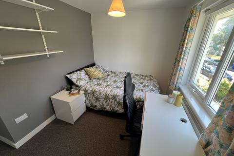 5 bedroom house to rent, Leahurst Crescent, Harborne B17