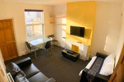 undefined, Pershore Road - 4 bed, Selly Park B29