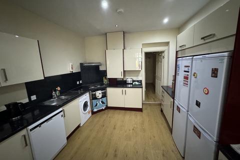 6 bedroom house to rent, Tiverton Road, Selly Oak B29
