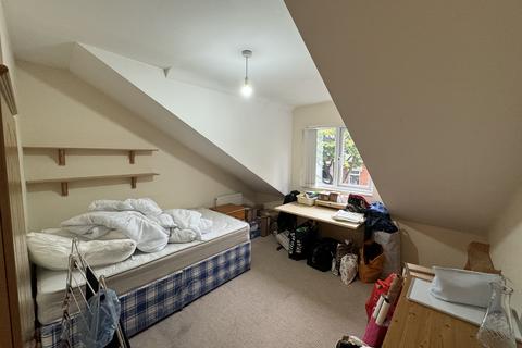 6 bedroom house to rent, Tiverton Road, Selly Oak B29