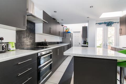 6 bedroom house to rent, Hubert Road, Selly Oak B29