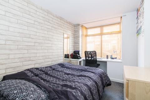 6 bedroom house to rent, Hubert Road, Selly Oak B29