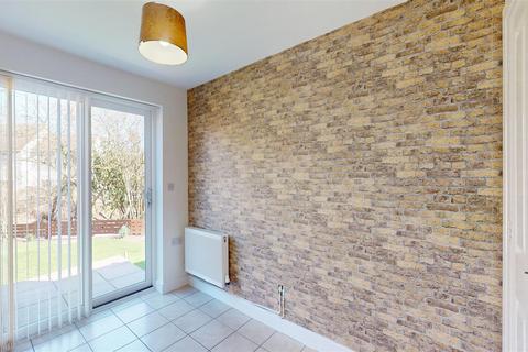 3 bedroom semi-detached house to rent, Willow Park, Minsterley, Shrewsbury