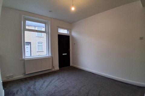 2 bedroom terraced house to rent, Reed Street, Burnley BB11