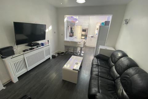 4 bedroom house to rent, Daisy Road, Edgbaston B16