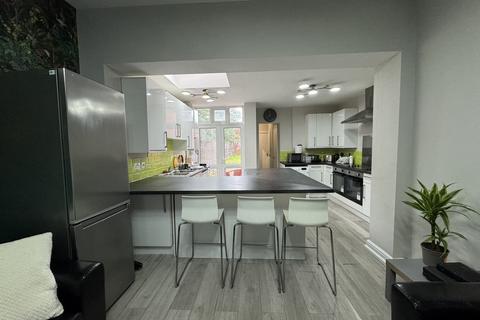 undefined, Raddlebarn Road, Selly Oak B29