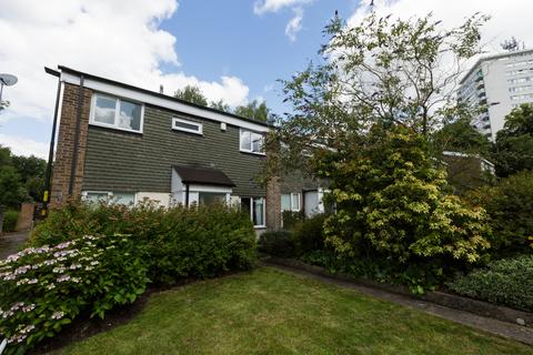 5 bedroom house to rent, Bantock Way, Harborne B17