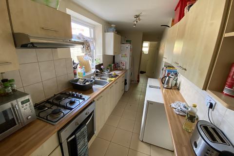 6 bedroom house to rent, Dawlish Road, Selly Oak B29