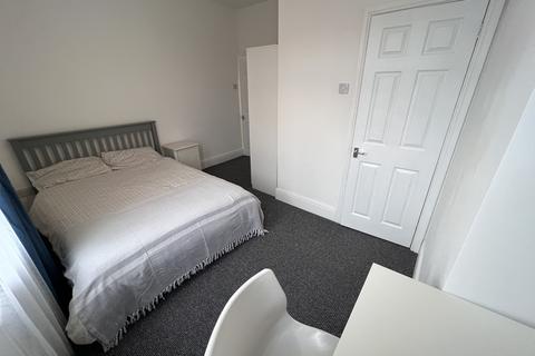 undefined, Pershore Road, Kings Norton B30