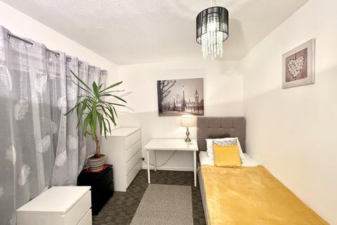 4 bedroom house to rent, Mill Burn Way, Birmingham B9