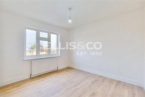 4 bedroom end of terrace house to rent, Willow Tree Lane, Hayes, UB4