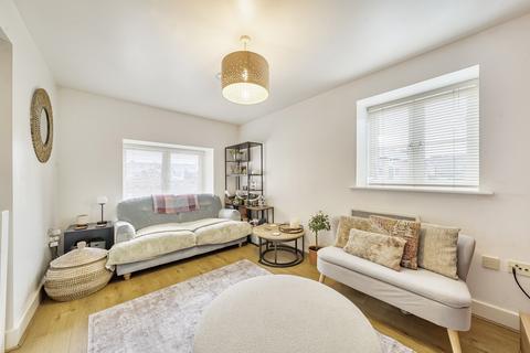 2 bedroom flat for sale, Eyres Mill Side, Leeds, West Yorkshire, LS12
